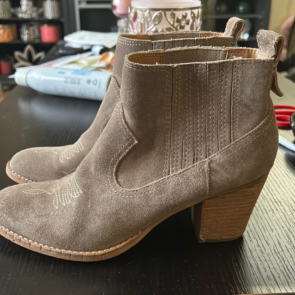 Women’s Dolce Vida Western ankle Boots